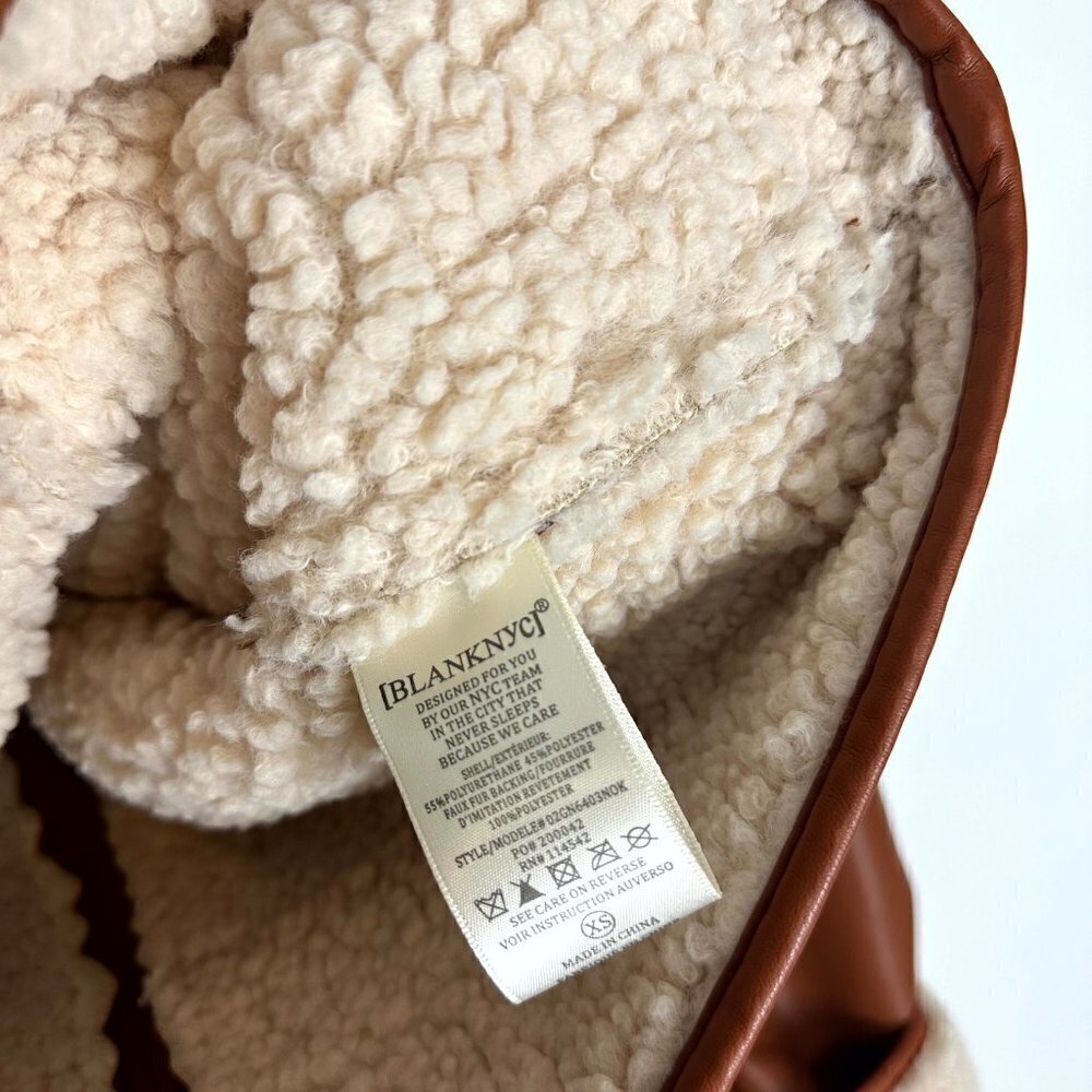 BLANKNYC Faux Shearling & Faux Leather Jacket in Rainmaker Size X-Small NWT - Picture 4 of 5